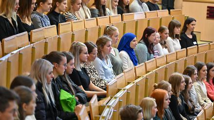 Neue Studenten für das „Lehramt Primarstufe“ an der Brandenburgischen Technischen Universität Cottbus-Senftenberg (BTU).