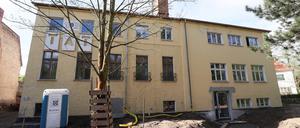 Das Kunst- und Atelierhaus Scholle 51 in Potsdam-West feiert Einzug.