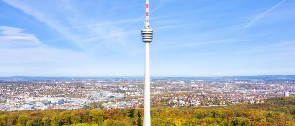 Stuttgart Fernsehturm Stuttgarter Turm Skyline Luftbild Stadt Architektur Reise reisen *** Stuttgart television tower Stuttgart tower skyline aerial view city architecture travel 1084204961