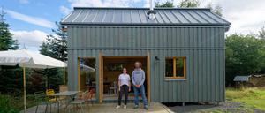 Die einzelnen Materialien des Tiny House – ohne Nägel gefertigt – sind nach einem Kreislaufprinzip bei Bedarf auch später wiederverwertbar.