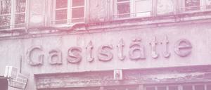 Sorge in der Gastro-Branche: Der ermäßigte Mehrwertsteuersatz von 7 Prozent auf Speisen soll wieder auf 19 steigen.