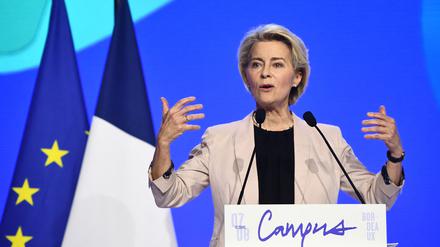 EU-Kommissionspräsidentin Ursula von der Leyen will auch nach der Europawahl im kommenden Jahr in ihrem Amt bleiben. 