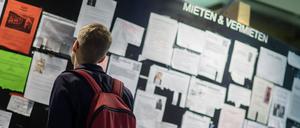 Tausende Studierende stehen in Berlin trotz Semesterstart noch auf der Warteliste für einen Wohnheimplatz.