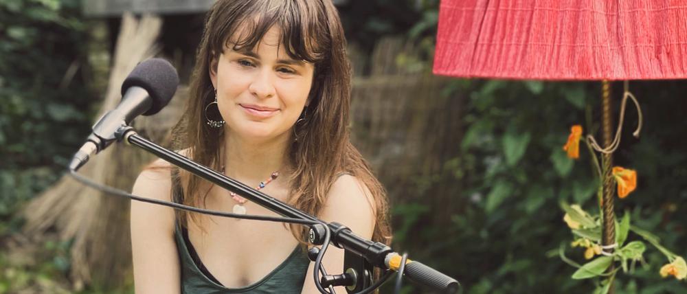 Singer-Songwriterin Cassandra Mae Spittmann aus Duisburg