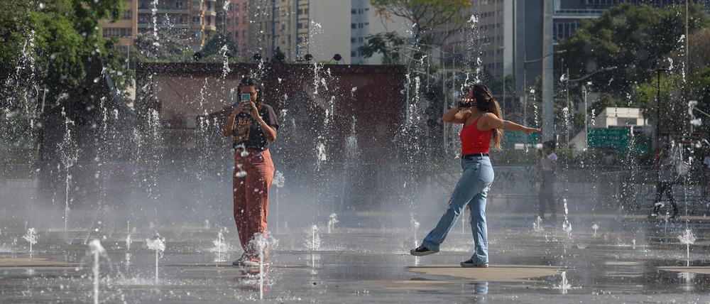 Wer konnte, kühlte sich in Sao Paulo, Brasilien ab.