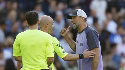 Liverpools Trainer Jürgen Klopp (Rechts) forderte nach der eklatanten Fehlentscheidung gegen Tottenham sogar ein Wiederholungsspiel.
