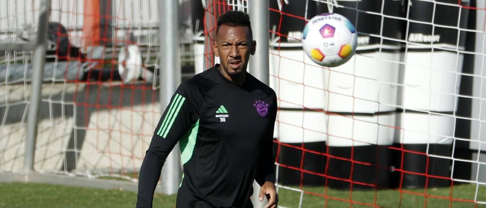 Jérôme Boateng hält sich derzeit bei Bayerns Amateuren fit.