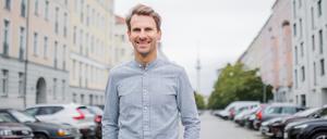 Philipp Hacker berät das EU-Parlament in der Frage: Wie sollen wir mit KI umgehen?