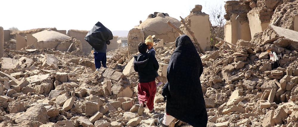 Die starken Erdbeben in der Provinz Herat im Westen Afghanistans haben zahlreiche Gebäude zerstört.