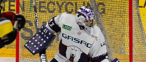 Elf Gegentore kassierten die Eisbärinnen am Wochenende. Torfrau Karmen Lasis zeigte dennoch starke Paraden. 