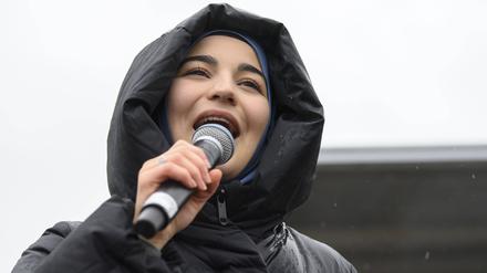 Demonstration in der Nähe von Lützerath am 14.01.2023 mit FFF-Sprecherin Elisa Bas.