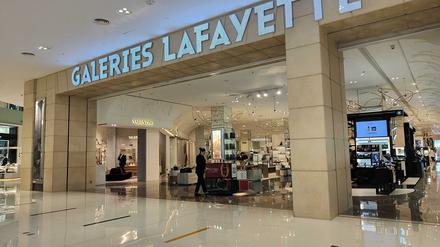 Die Filiale der Galeries Lafayette in Dubai ist ein Luxusgeschäft auf drei Etagen in der Dubai Mall.