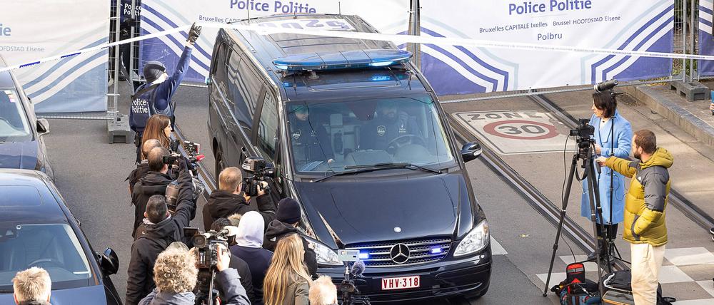 Ein Polizeifahrzeug am Tatort in Schweden.