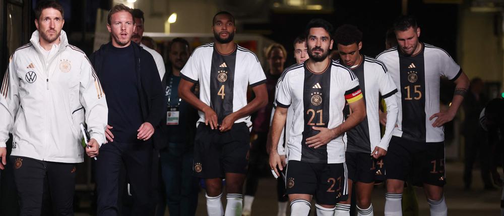 Julian Nagelsmann (2. v. l.) zog ein positives Fazit zur USA-Reise.