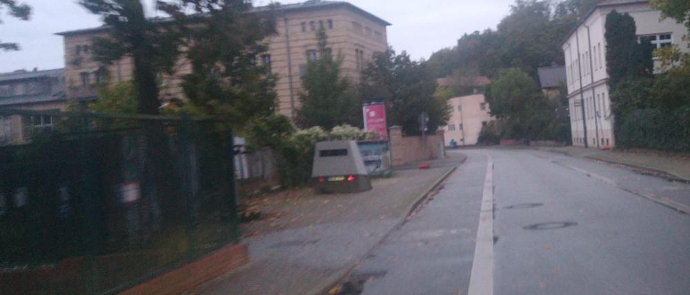Der Blitzeranhänger verfügt über besondere Schutzvorrichtungen.