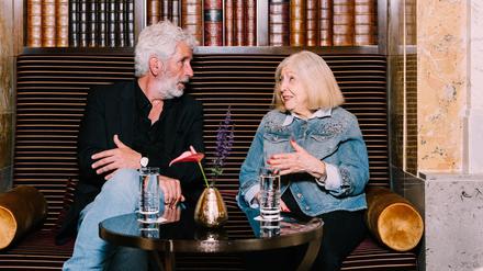 Sie hält ihn für einen echten Gentleman, er sie für ein Vorbild in Sachen Menschlichkeit: Dr. Erika Freeman und Dirk Stermann.