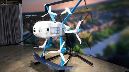Amazons neue MK30 Prime Air-Drohne wird während Amazons „Delivering the Future“-Veranstaltung in Washington am 18. Oktober 2023 ausgestellt.