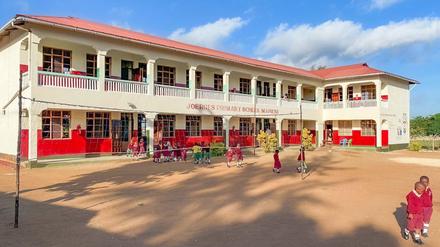 Die 2019 eröffnete Schule in Maweni am östlichen Stadtrand von Mombasa.