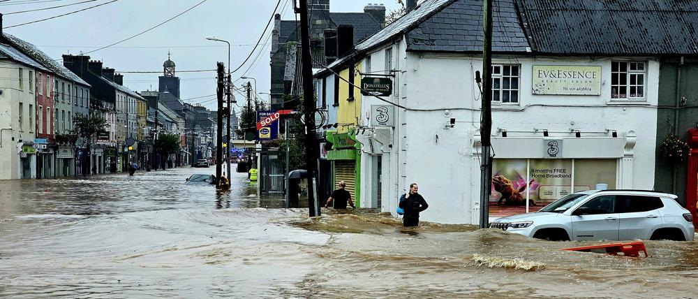 Überschwemmungen im Raum Midleton: Mehr als 100 Häuser wurden dort durch den Sturm Babet überflutet.