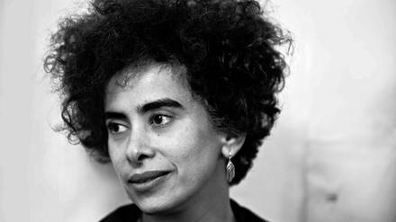 Adania Shibli. Sie wurde 1974 geboren. 