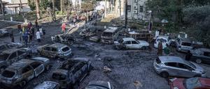 Die im Gazastreifen herrschende radikalislamische Palästinenserorganisation Hamas hatte mehr als 470 Todesopfer nach dem Beschuss der Al-Ahli-Klinik gemeldet.