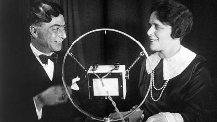 Am 29. Oktober 1923 geht dieses Massenmedium „on air“. 