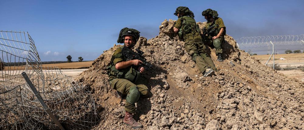 Israelische Soldaten an der Grenze zum Gazastreifen