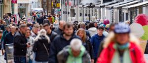 In ihrem Buch „Triggerpunkte“ beschäftigen sich die Soziologen Steffen Mau, Thomas Lux und Linus Westheuser studienbasiert mit dem Zustand der Gesellschaft.