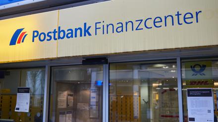 Eine Filiale der Postbank (Symbolbild).