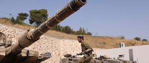 Israelischer Soldat an der Grenze zum Libanon.
