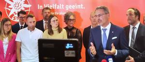 Der Südtiroler Spitzenkandidat Arno Kompatscher während einer Pressekonferenz nach der Wahl. 