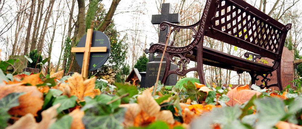 Der Katholische Domfriedhof St. Hedwig in der Liesenstraße 8 in Berlin-Moabit.