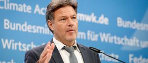 Wirtschafts- und Klimaminister Robert Habeck bei der Pressekonferenz zur Vorstellung der Industriestrategie im Bundesministerium für Wirtschaft und Klimaschutz am Dienstag.