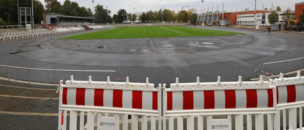 Stadion Luftschiffhafen Potsdam wird saniert