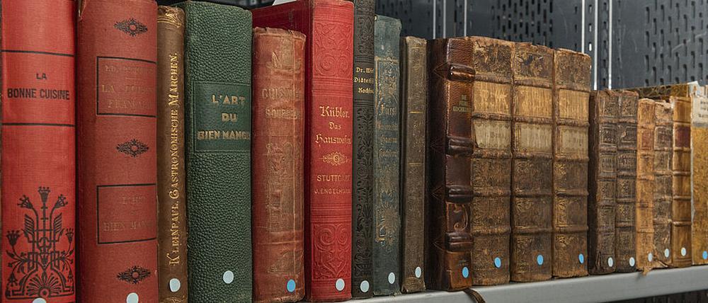 Historische Kochbücher aus der Witzigmann-Sammlung.