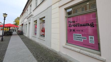 Einkaufen in Potsdam. Läden, Leerstand, Baustellen Brandenburger Straße.