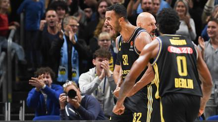 Johannes Thiemann konnte erstmals in dieser Saison nach einem Euroleague-Spiel jubeln. 