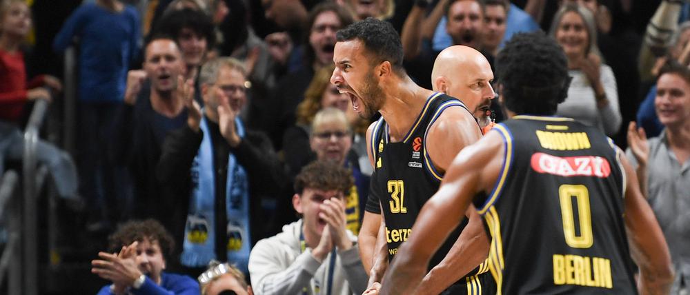 Johannes Thiemann konnte erstmals in dieser Saison nach einem Euroleague-Spiel jubeln. 