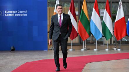 Spaniens Premier Pedro Sánchez erzwang die Einigung. 