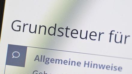 Immobilienbesitzende müssen Grundsteuer zahlen.