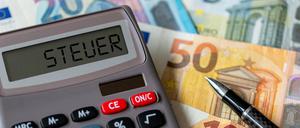 Für die meisten Bürgerinnen und Bürger keine Lieblingstätigkeit: die jährliche Steuererklärung.