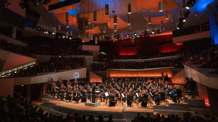 Das Jubiläumskonzert 100 Jahre Rundfunk-Sinfonieorchester Berlin in der Philharmonie. 