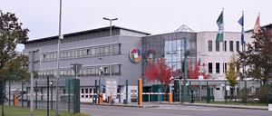 Der Betriebshof des Verkehrsbetriebs Potsdam (ViP) befindet sich in der Fritz-Zubeil-Straße in Süd-Babelsberg.