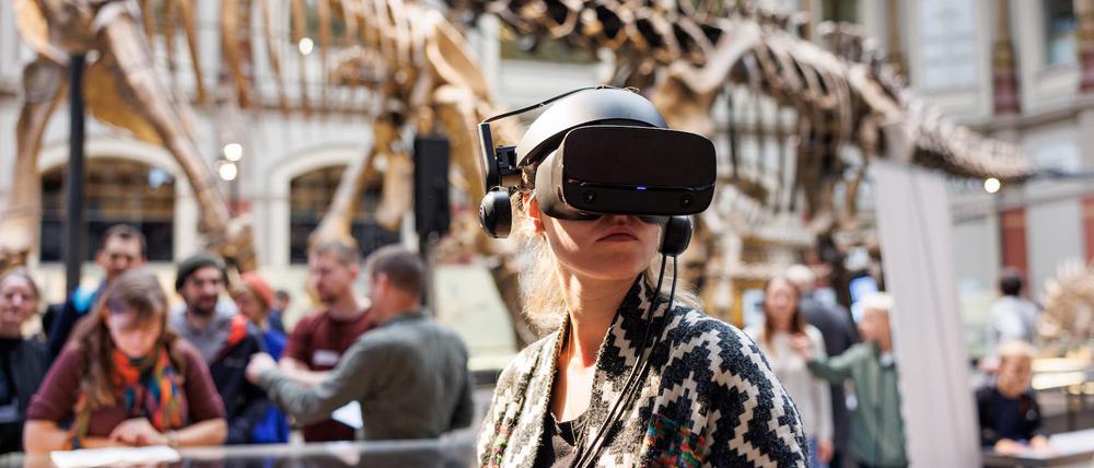 Hochmodern in der Vorgeschichte: Im Naturkundemuseum lässt sich das Ausgrabungsfeld Bromacker auch per Virtueller Realität erkunden.