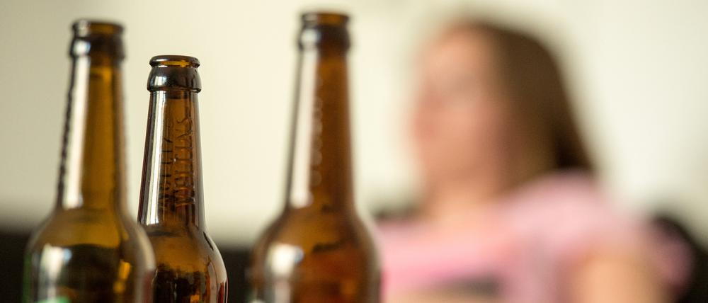 Wenn das Bezirksparlament in Berlin-Lichtenberg tagt, soll es auch künftig Bier geben. So entschieden die Verordneten.