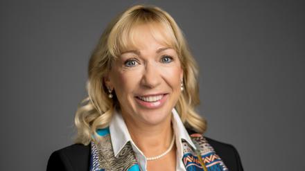 Heidi Irschik-Hadjieff, Sanofi