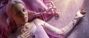 Pretty in pink und perfekter Pop von Hannah Diamond