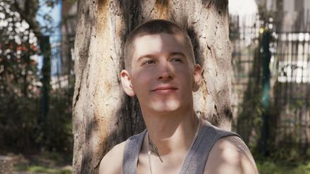 Moritz (Lorenz Hochhuth) hat es nach Berlin verschlagen.
