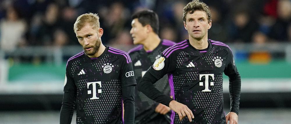 Fußball-Nationalspieler Thomas Müller kritisierte nach der Pokal-Pleite seine Mitspieler für das Verhalten gegenüber den eigenen Fans nach dem Spiel.