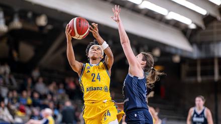 Deeshyra Thomas war gegen Leverkusen mit 19 Punkten beste Werferin. 